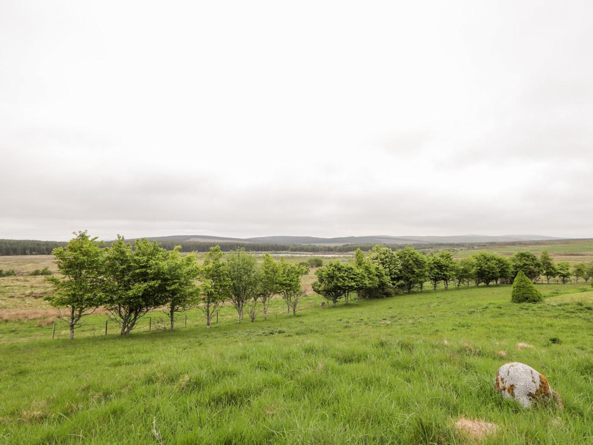 Challenger Bothy Villa Lairg Exterior photo