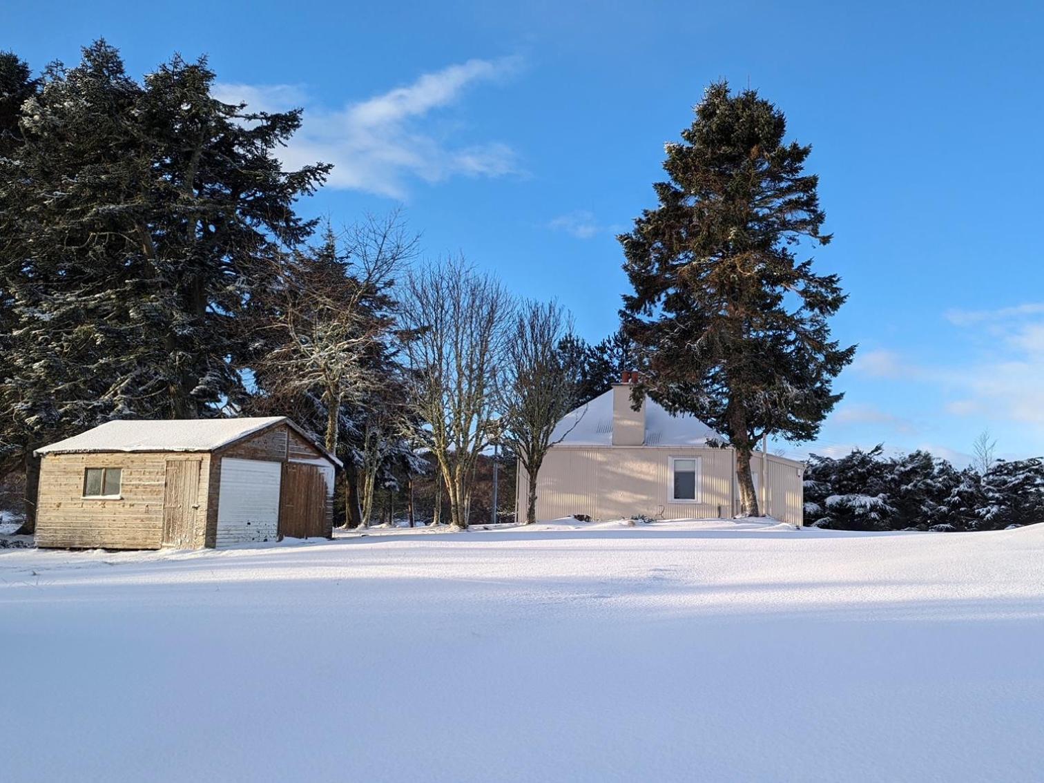 Challenger Bothy Villa Lairg Exterior photo